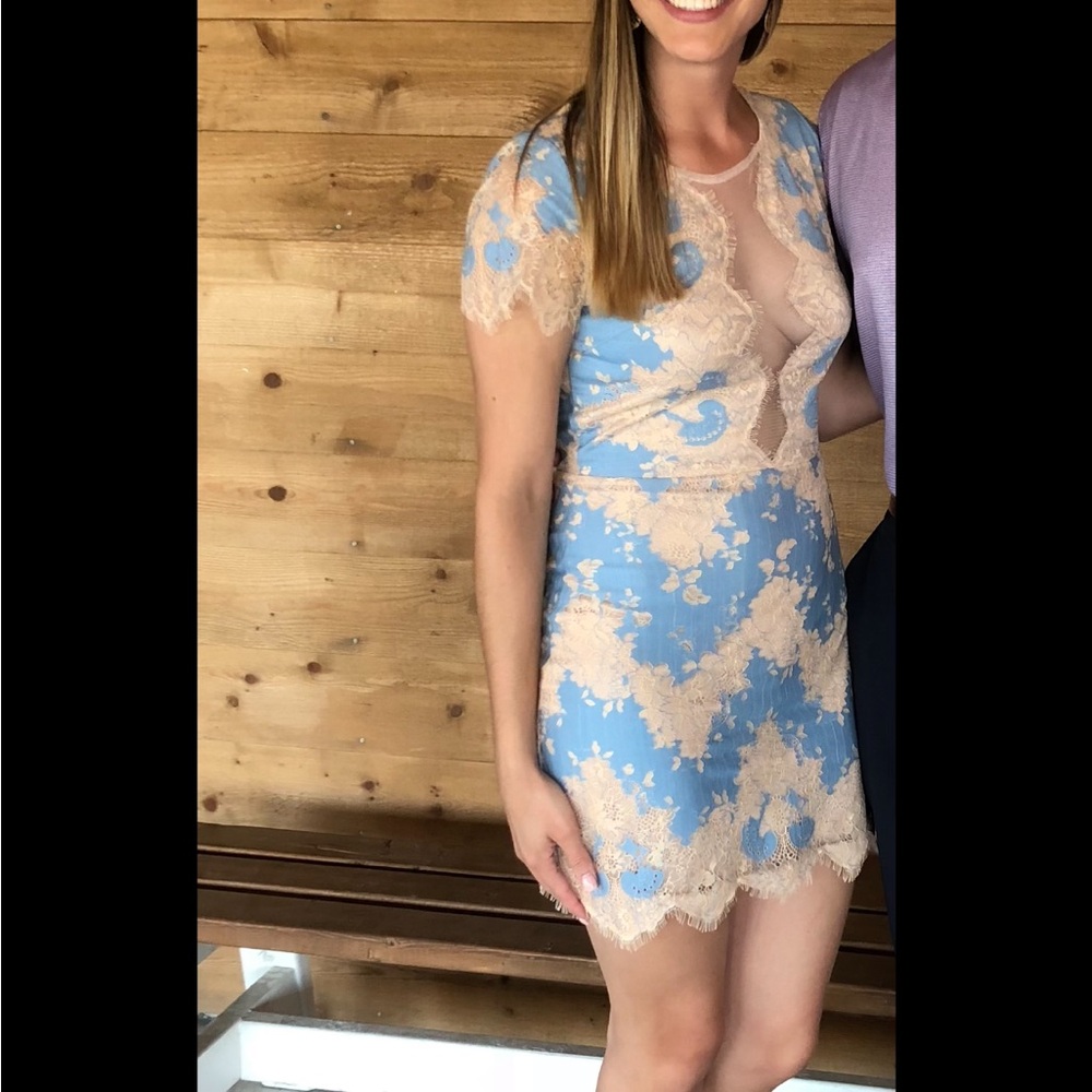 Storia Blue and Cream Lace Mini Dress